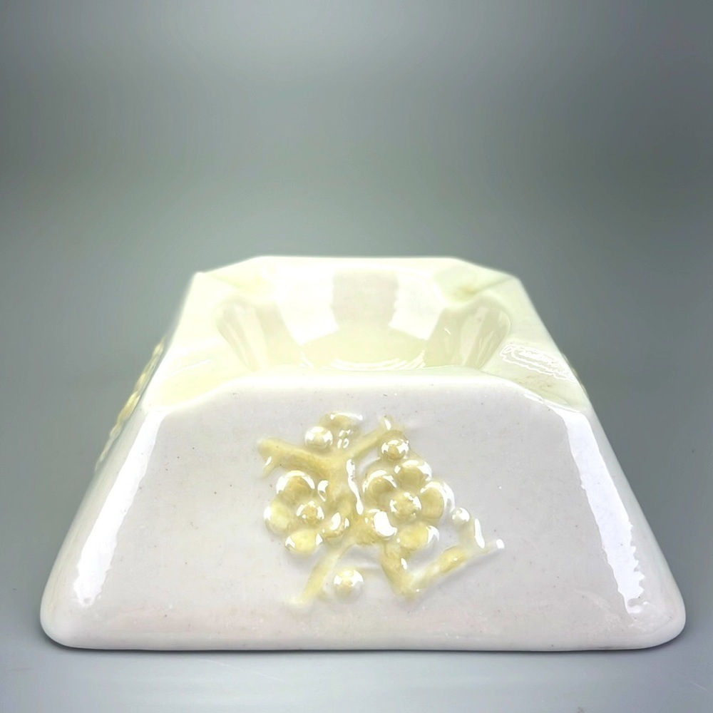 Vintage Belleek Thorn Ashtray